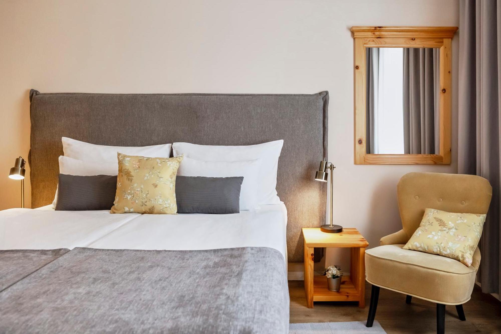Hotel Kadoor Karlovac Εξωτερικό φωτογραφία