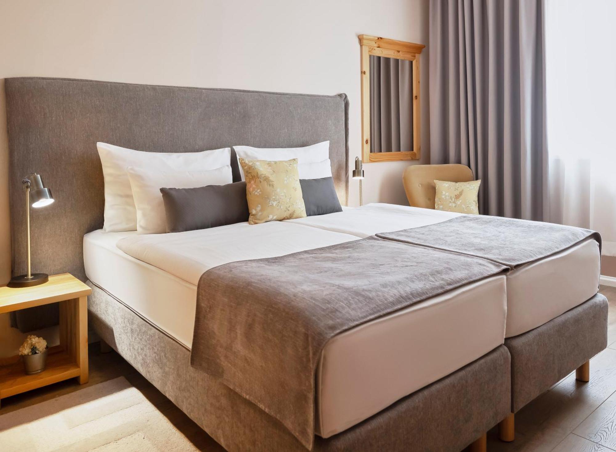 Hotel Kadoor Karlovac Εξωτερικό φωτογραφία