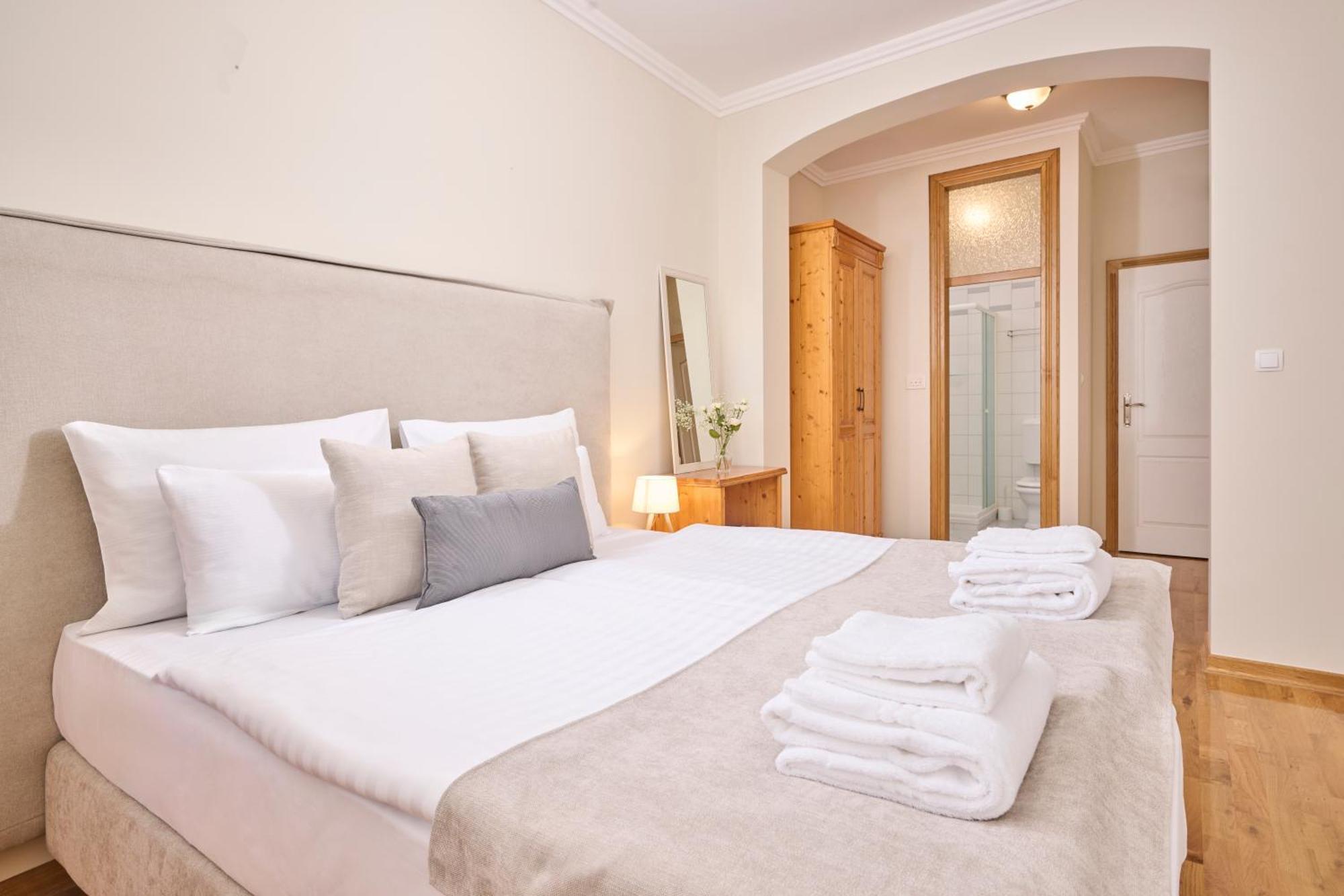 Hotel Kadoor Karlovac Εξωτερικό φωτογραφία