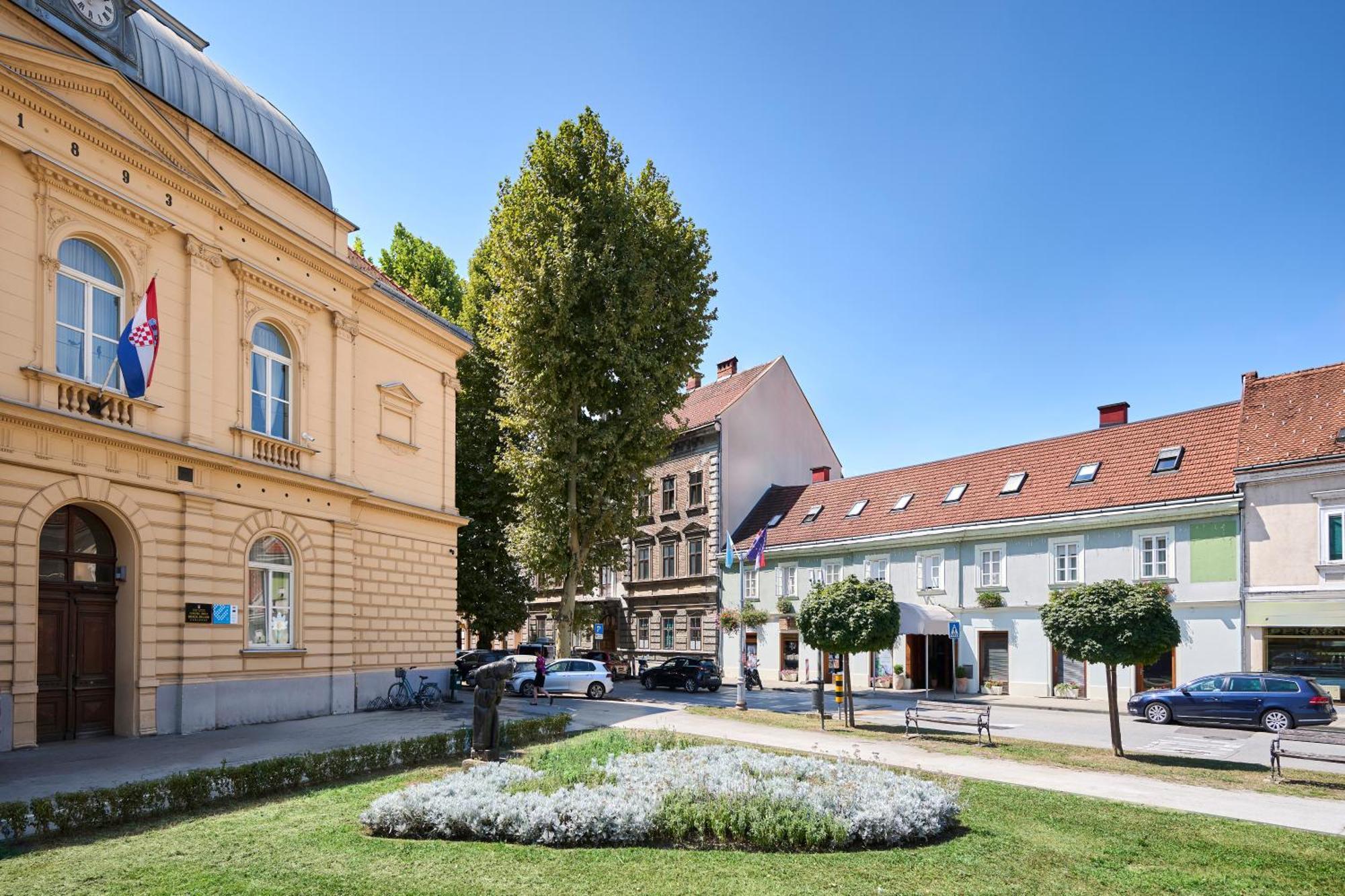 Hotel Kadoor Karlovac Εξωτερικό φωτογραφία