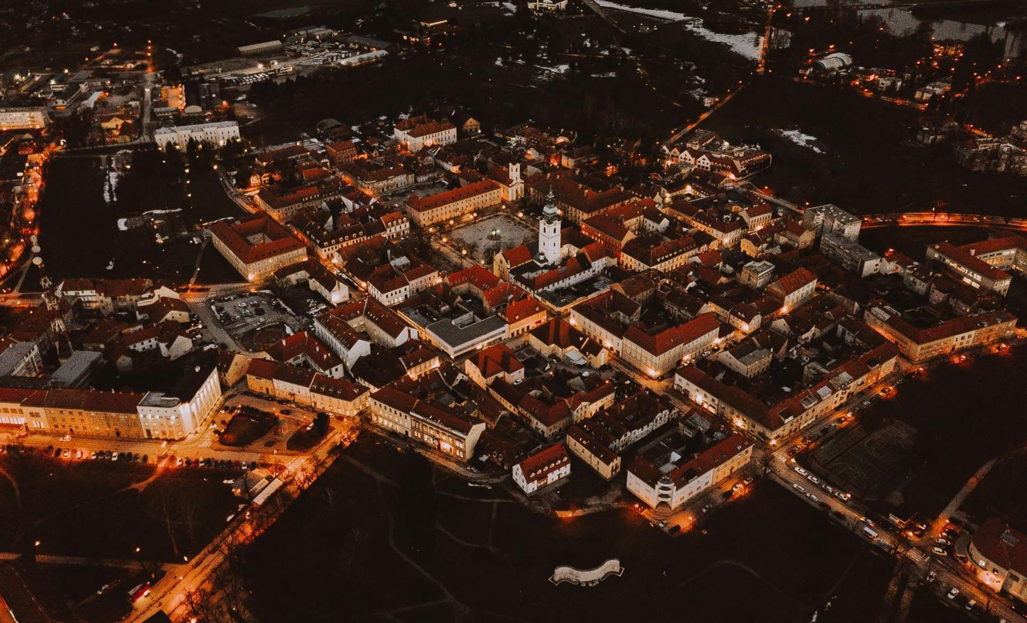 Hotel Kadoor Karlovac Εξωτερικό φωτογραφία